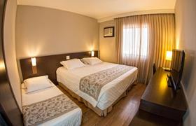 EXECUTIVO TRIPLO CASAL do Hotel Campo Largo Comfort