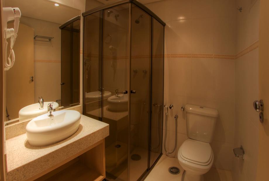 apto conforto f02 - wc.jpg