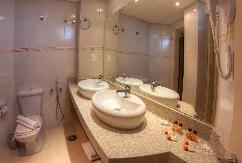 apto conforto f03 - wc b.jpg