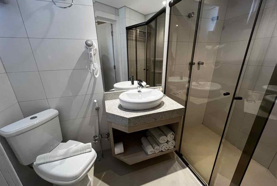 conforto 102 wc-compressed.jpg