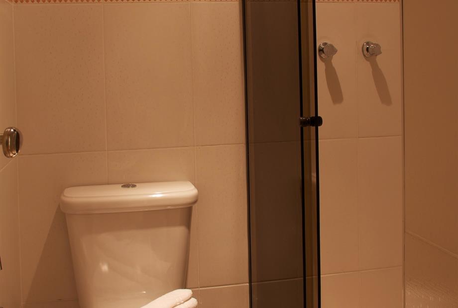 Small Single F06 - Tratada 1a.jpg