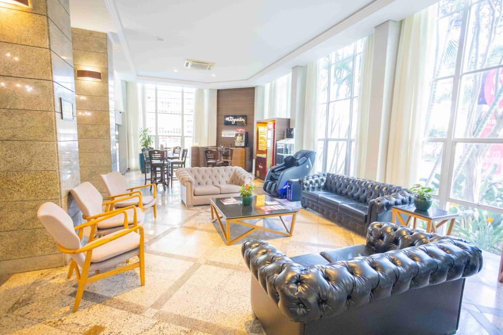 lobby (2).jpg
