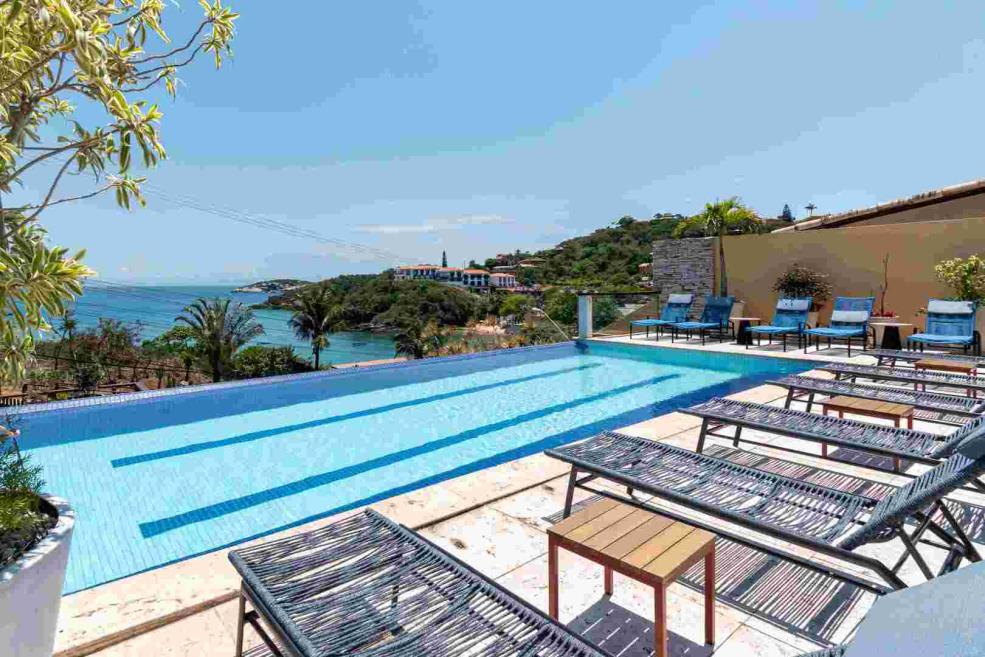 piscina - 3 low.jpg