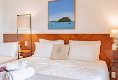 Quarto Triplo Superior com Varanda Vista Mar