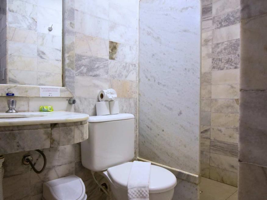 banheiro quarto.jpg