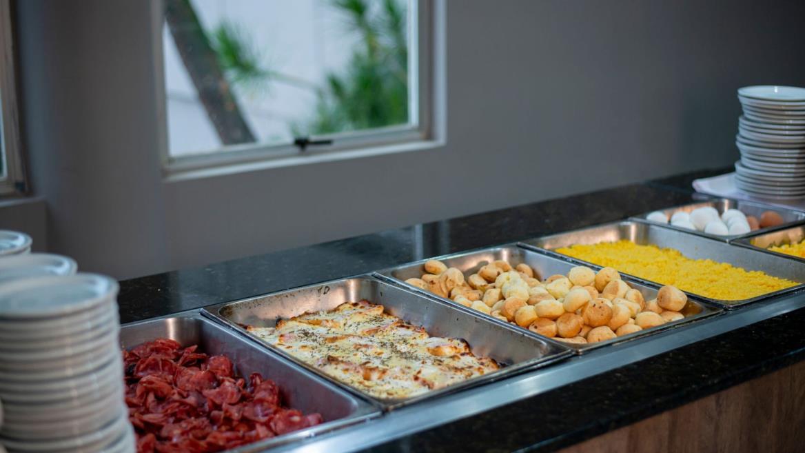buffet café.jpg