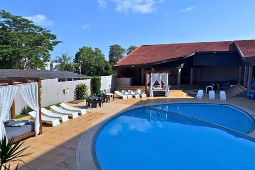 bangalo piscina (2).jpg