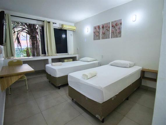 duplo 2 camas de solteiro.jpg