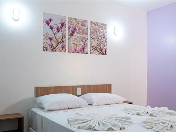 casal standard parede rosa.jpg