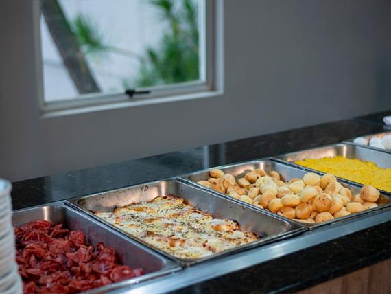 buffet café.jpg