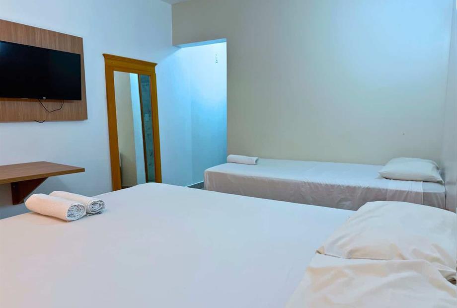 quarto triplo casal standard.jpg