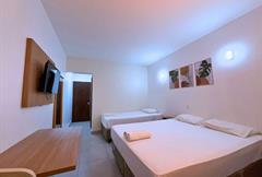 TRIPLO CASAL (1 CAMA DE CASAL + 1 CAMA DE SOLTEIRO)