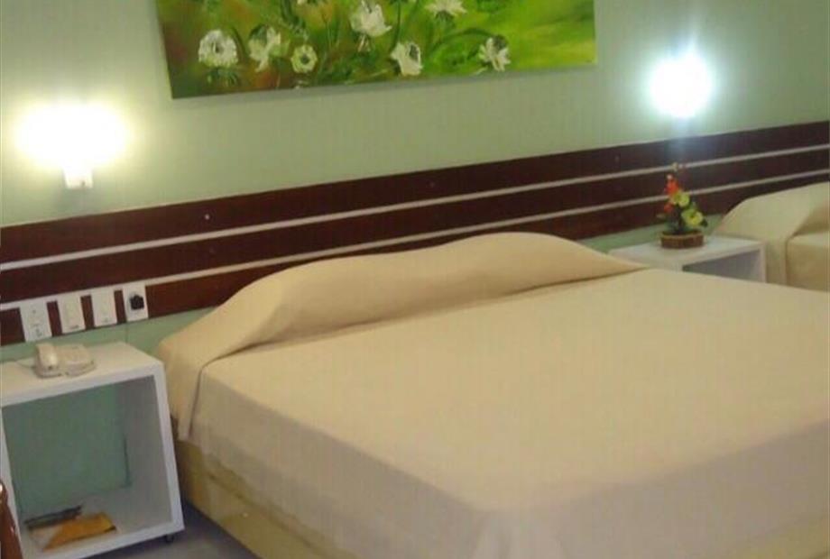 quarto luxo triplo.jpeg