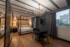 Bridal suite