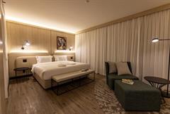 Luxo Casal - 1 Cama Casal