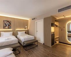 Luxo Twin - 2 Camas Solteiro e 1 Sofá Cama