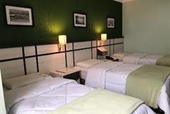 TRIPLE TWIN STANDARD (3 pessoas / 3 camas de solteiro)