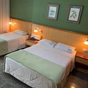 TRIPLE MASTER STANDARD (3 pessoas / 1 cama de casal + 1 cama de solteiro)