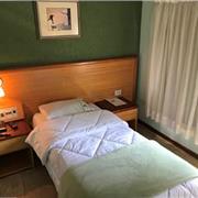 SINGLE STANDARD (1 pessoa / 1 cama de solteiro)