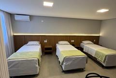 TRIPLE TWIN PREMIUM (3 pessoas / 3 camas de solteiro)