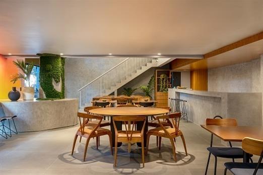 hotel swan 06 Swan Generetion.jpg