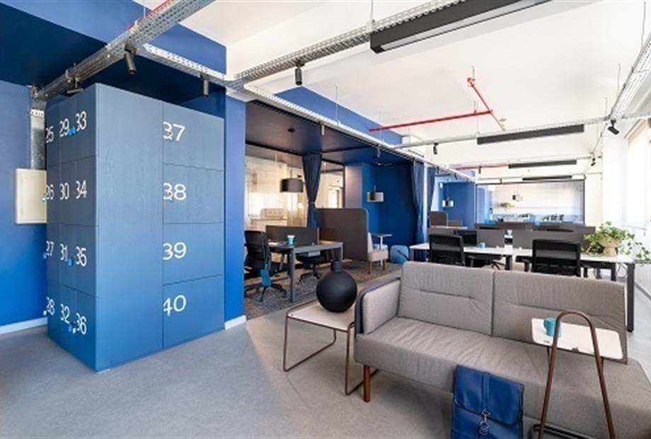 hotel swan 04 Swan Generetion.jpg