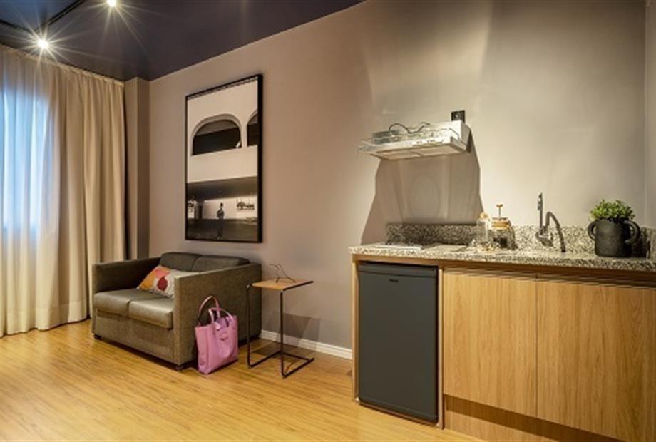 hotel swan 10 (1)-  Swan Generation.jpg