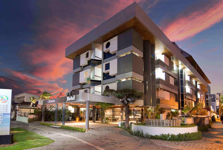 fachada ceu poente (2) (1).jpg