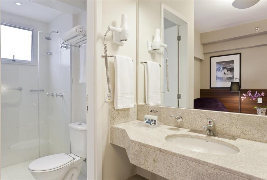 banheiro apto superior e luxo - copia.jpg