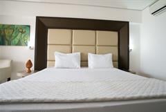 Quarto Frente Mar c/  Varanda  31m² (Cama Casal)