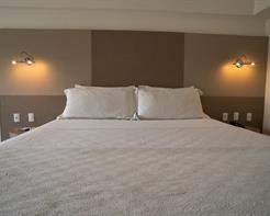 Suite Presidencial  Varanda Lateral e Jacuzzi 73m² (Cama Casal)