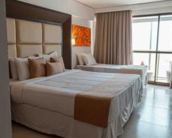 Suíte Frente Mar Triplo com Varanda 32m² (Cama Casal+1 ou 3 box twin)