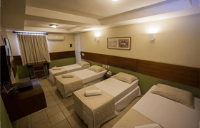 Standard Quádruplo do Portal da Praia Hotel