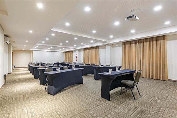 Foto 10 de Slim Hotel Curitiba Av. das Torres
