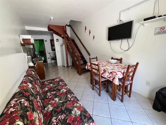 sala castelo da ilha.jpeg