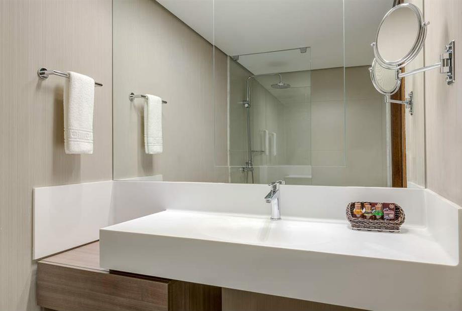 Suíte Club banheiro (Copy).jpg