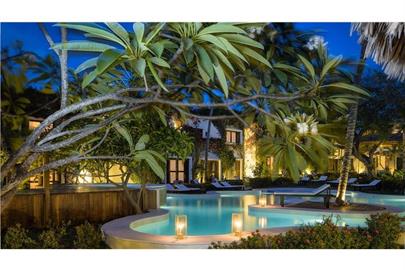 _MG_2328 piscina di notte base def 2.jpg