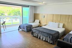 Varanda Superior Familia Frente Mar