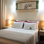 Suite Luxo com Cama de Casal