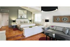 ROYAL OCEAN FRONT SUITE