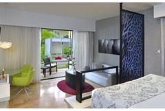 ROYAL LUXURY JUNIOR SUITE WITH PRIVATE GARDEN