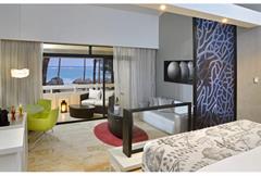 ROYAL PARTIAL OCEAN VIEW SUITE