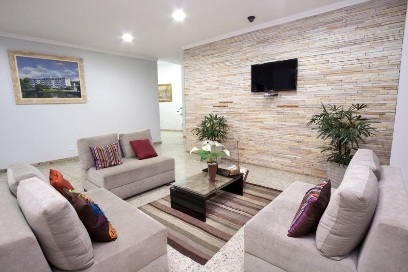 bristol_zaniboni_lobby.jpg