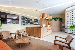 hotel malibu- recep 07.jpeg