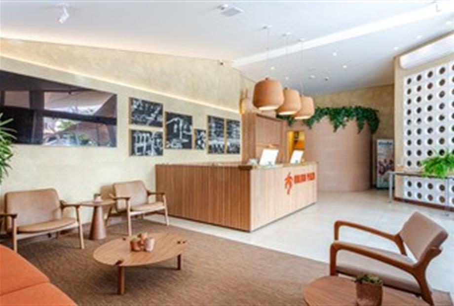 hotel malibu- recep 07.jpeg