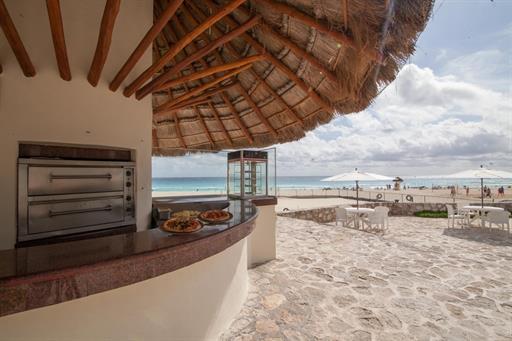 Grand Park Royal Cancún Caribe Pizza Corner.jpg
