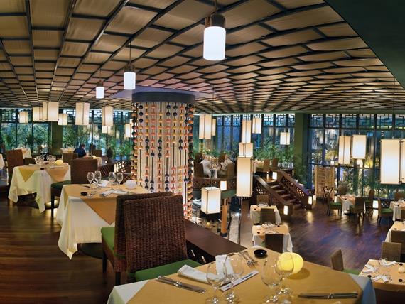 Oriental Panoramica low.jpg