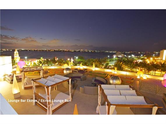 Lounge Bar Ekinox 1.jpg