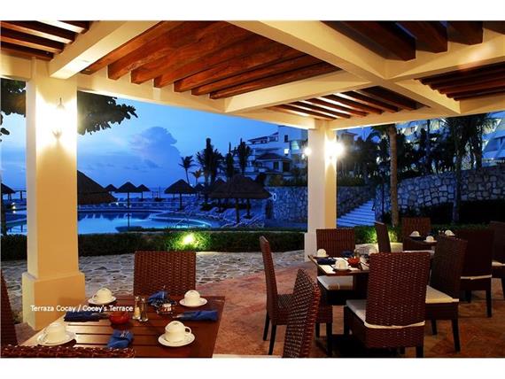 Terraza Restaurante Cocay.jpg