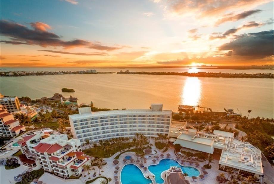 Grand Park Royal Cancún Aerea.jpg